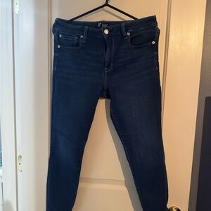 Gap Women’s Dark Blue Jeans - size 12/31 short